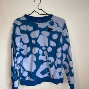 Nike Women's Tie-Dye Blue and White Sweater